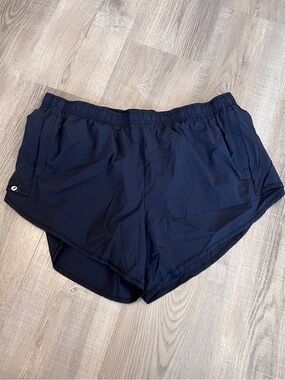 NWT Oiselle Running Shorts - Black